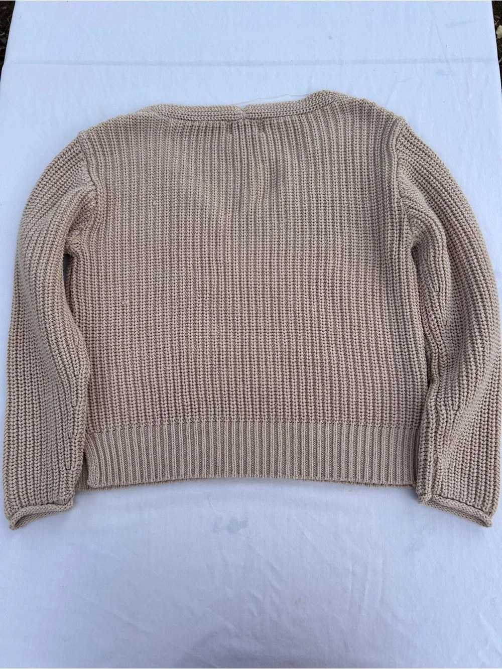 V-Neck Chunky Crochet-Look Fisherman Sweater in Taupe